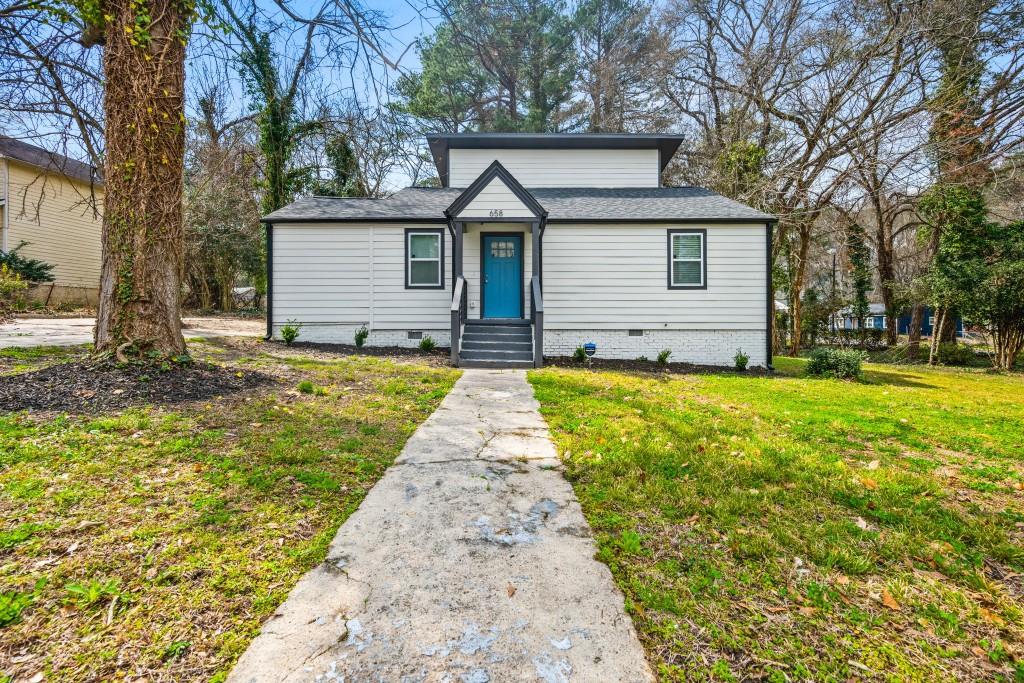 658 Woods Drive