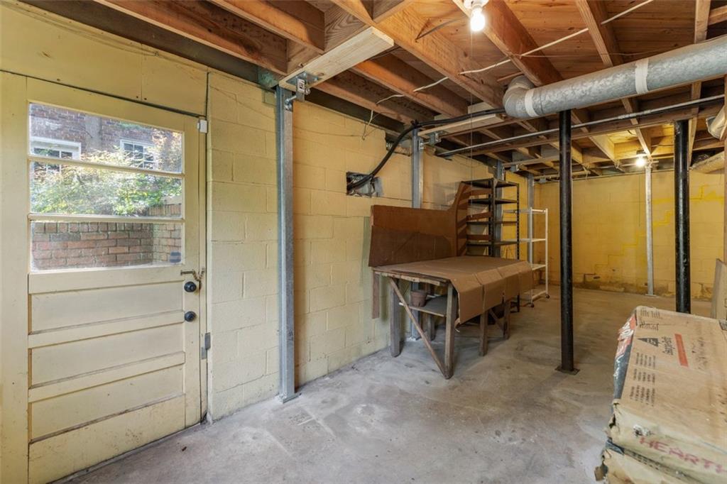 2558 Landeau Circle, Tucker, Georgia image 23