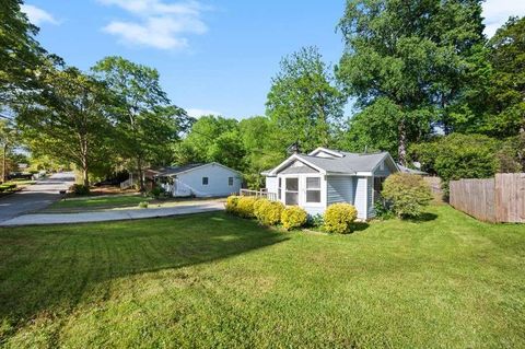 A home in Scottdale