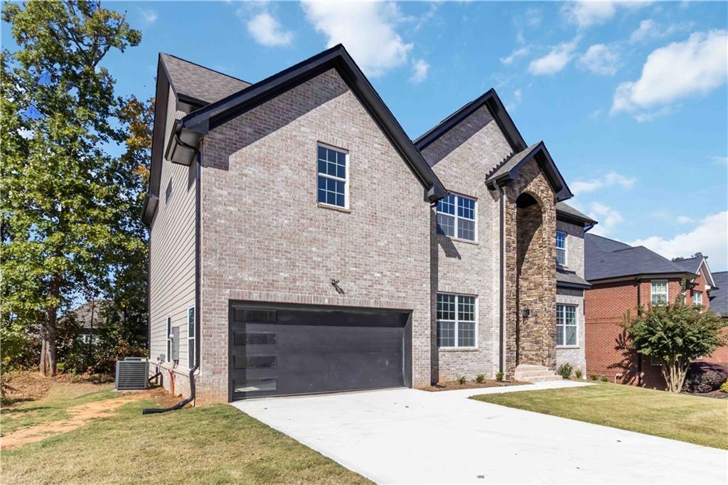 2433 Wyncreek Drive SW