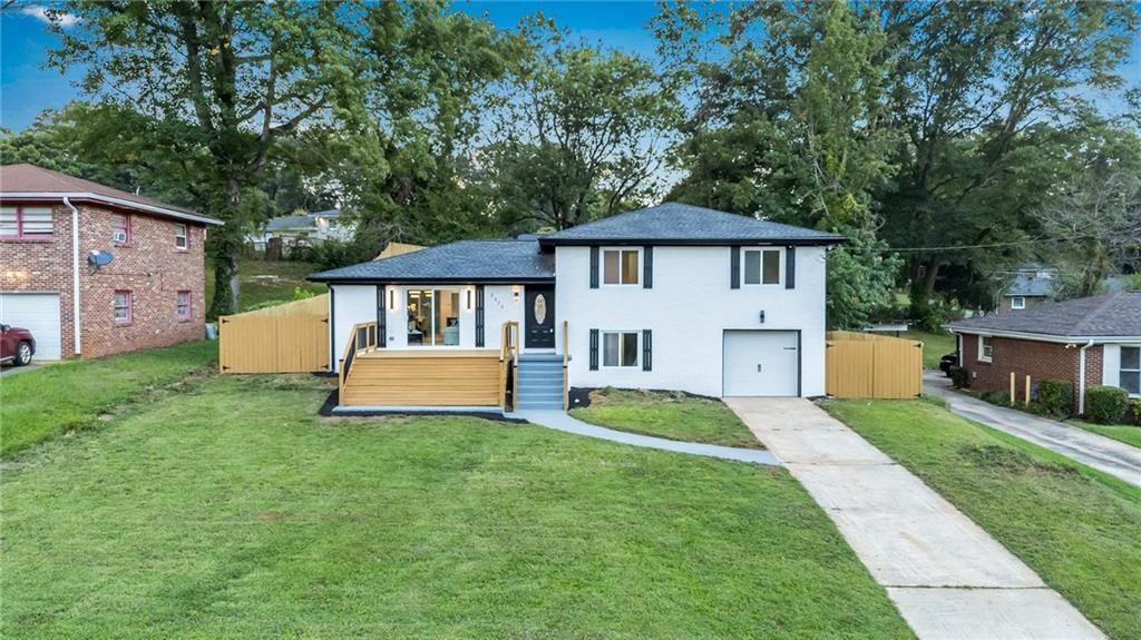 2377 Fontaine Circle