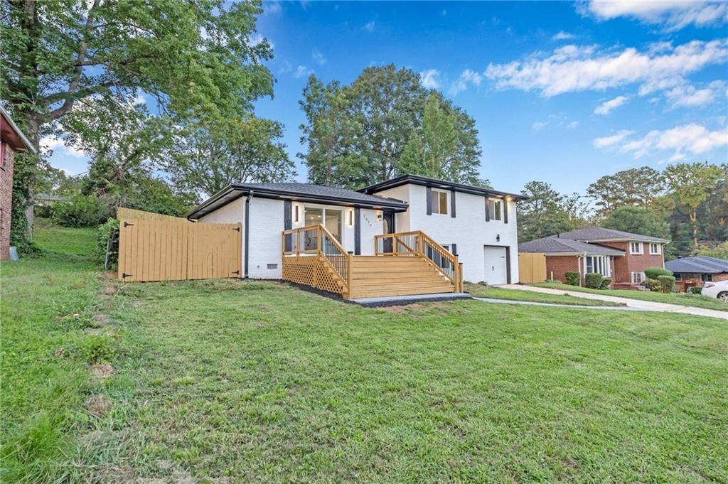 2377 Fontaine Circle