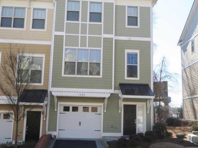 Photo 1 of 11 — 1905 STERLING OAKS CIRCLE NE 1905, Atlanta, GA 30319