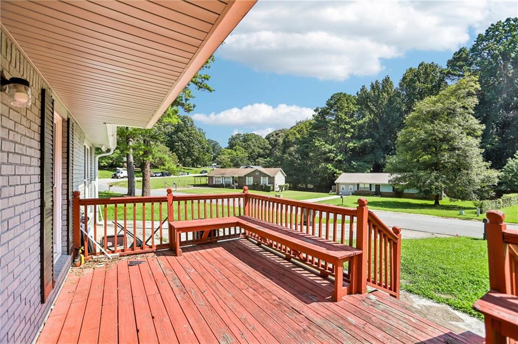 201 Meadowlark Lane