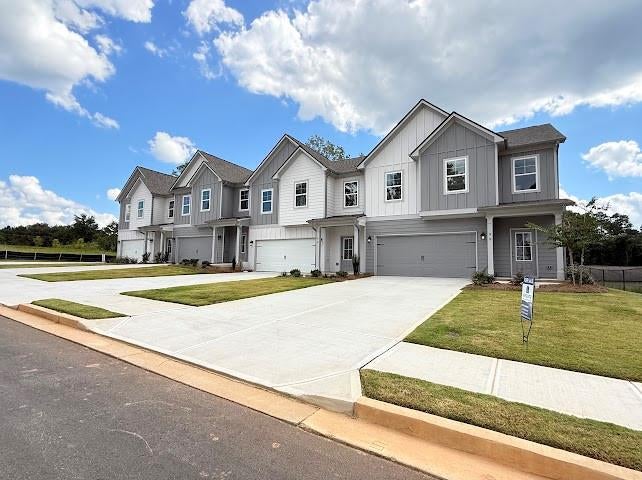 93 Maple Trail