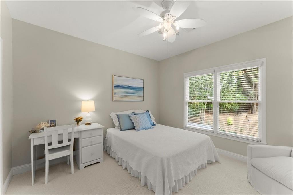 WOODBRIDGE AT HAMILTON LAKE - Residential