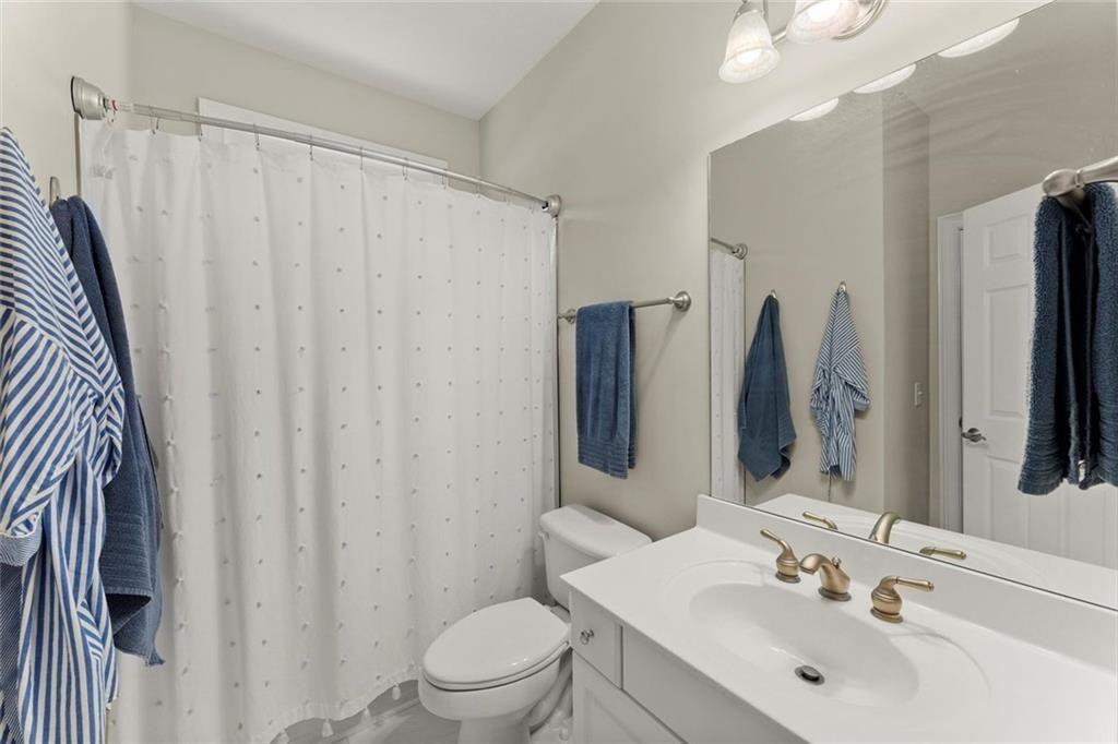 WOODBRIDGE AT HAMILTON LAKE - Residential