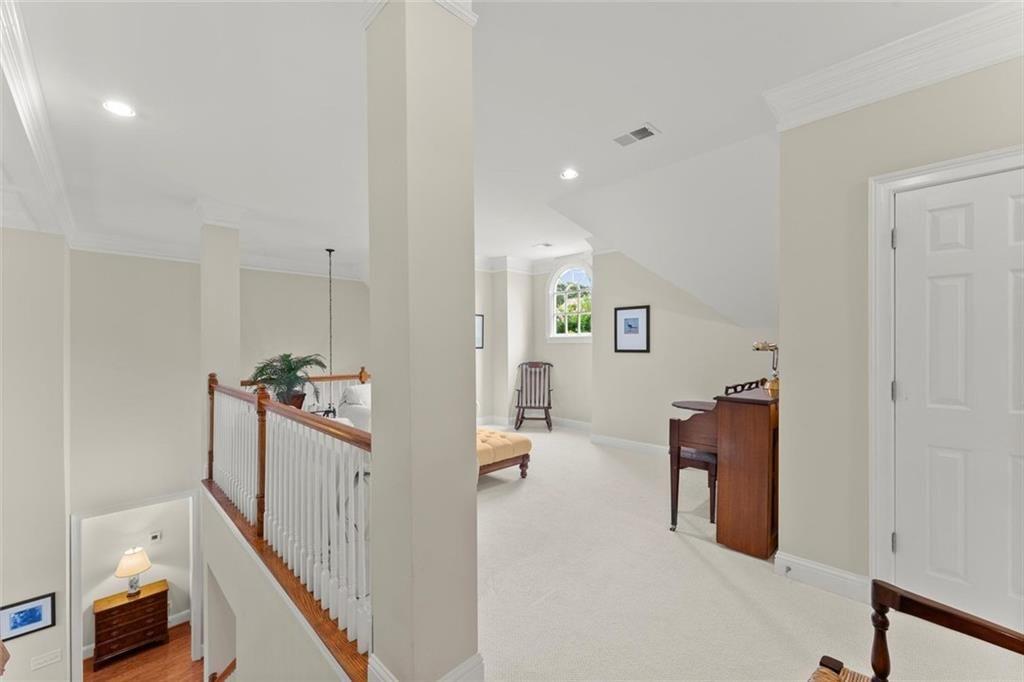 WOODBRIDGE AT HAMILTON LAKE - Residential