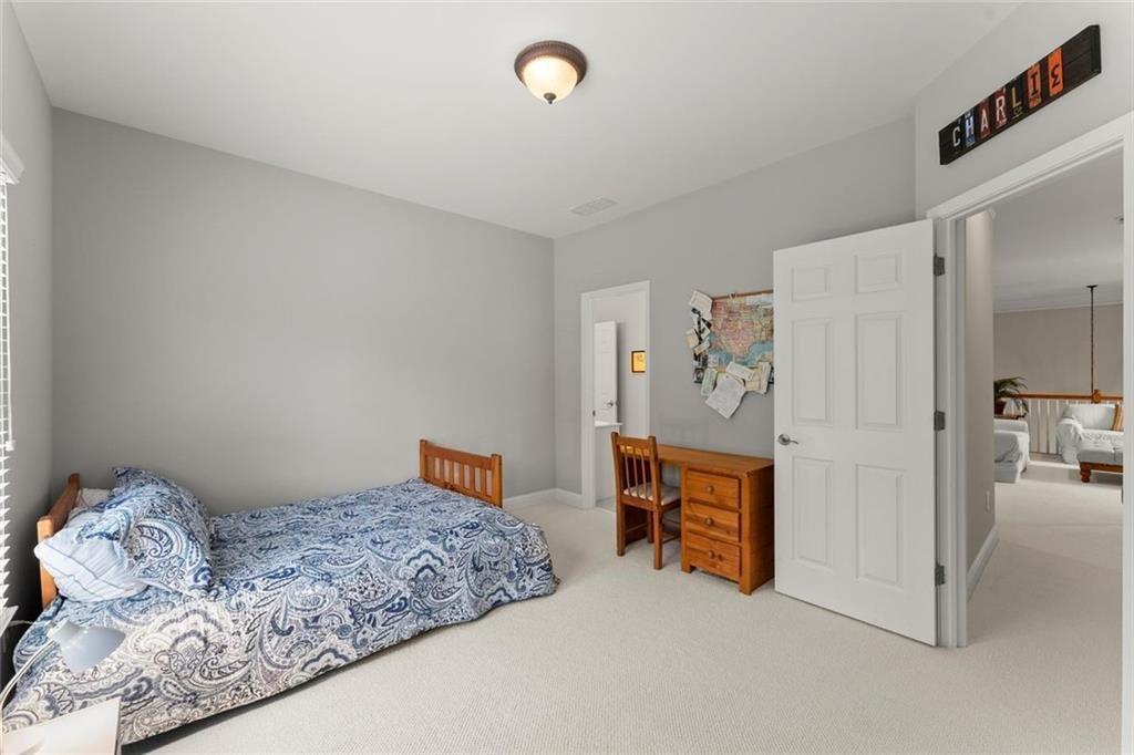WOODBRIDGE AT HAMILTON LAKE - Residential