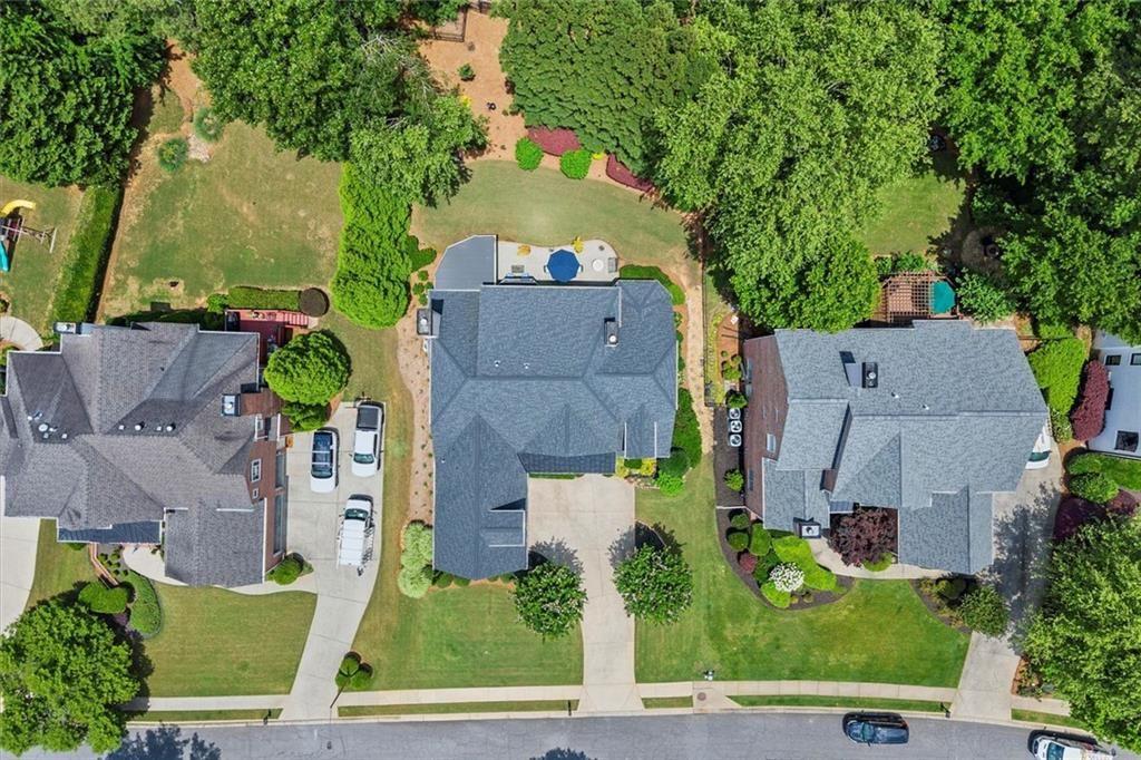 WOODBRIDGE AT HAMILTON LAKE - Residential