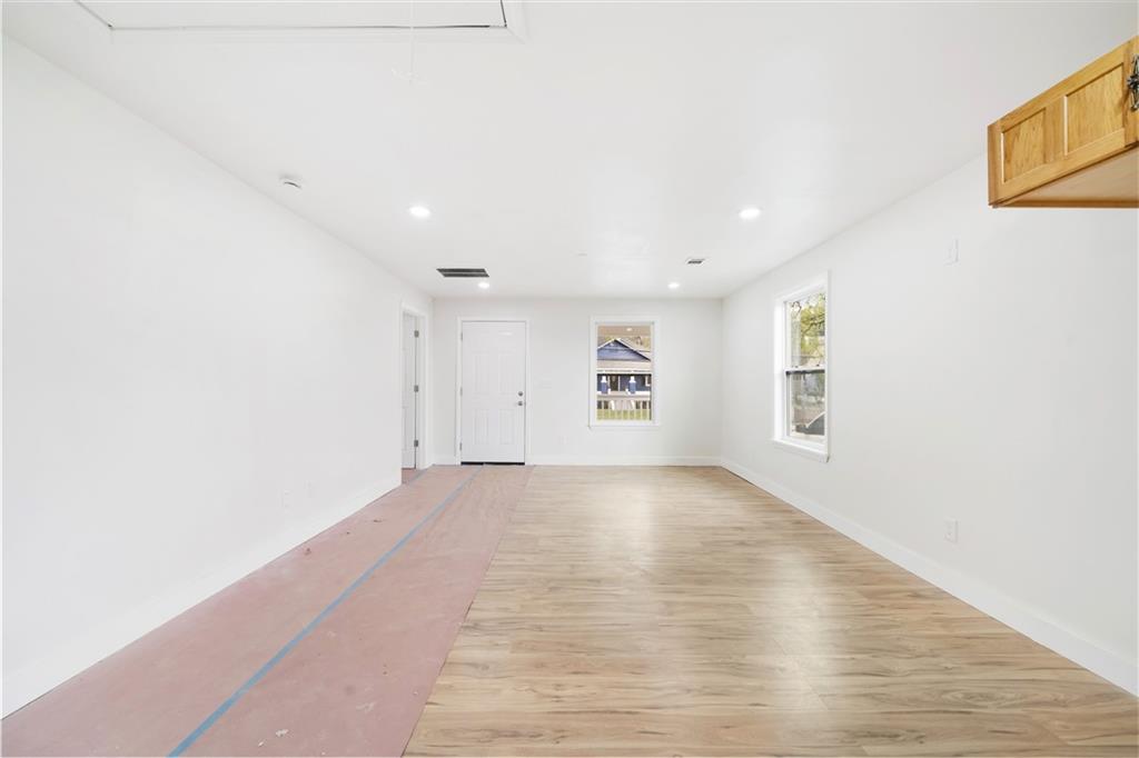 1103 N 2nd Avenue NW