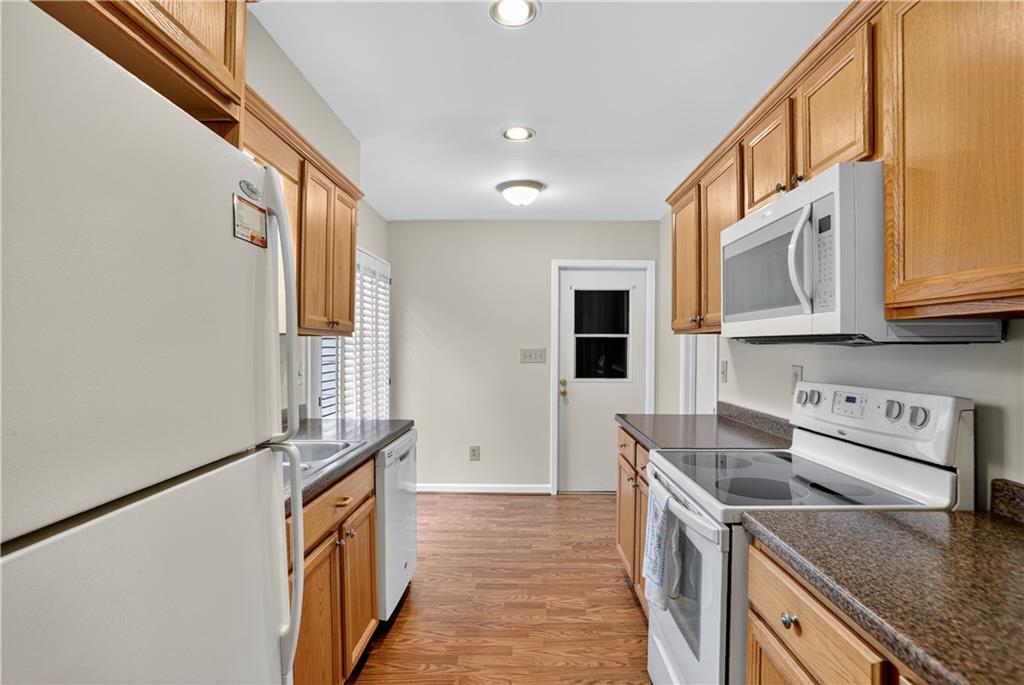 386 Manning Villas Drive SW