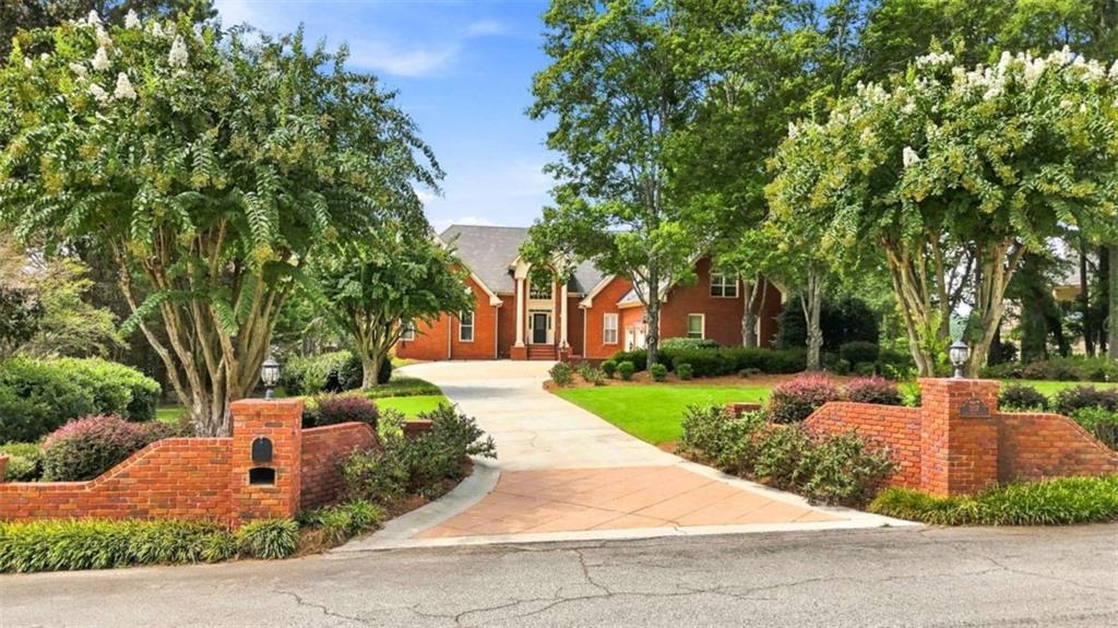 3117 Lake Park Drive