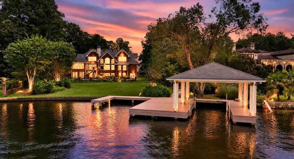 3117 Lake Park Drive