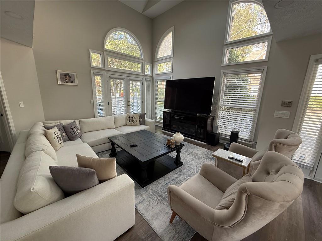 Camden Pond - Residential