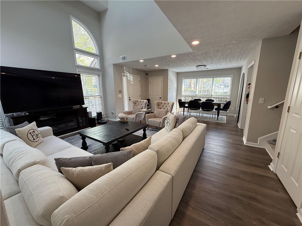 Camden Pond - Residential