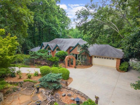 Homes For Sale - 2341 Habersham Drive<br/> Marietta, GA 30064