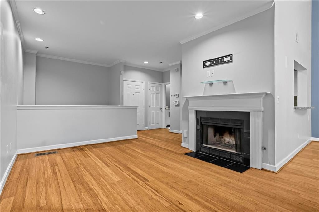 220 Renaissance Parkway NE 2322