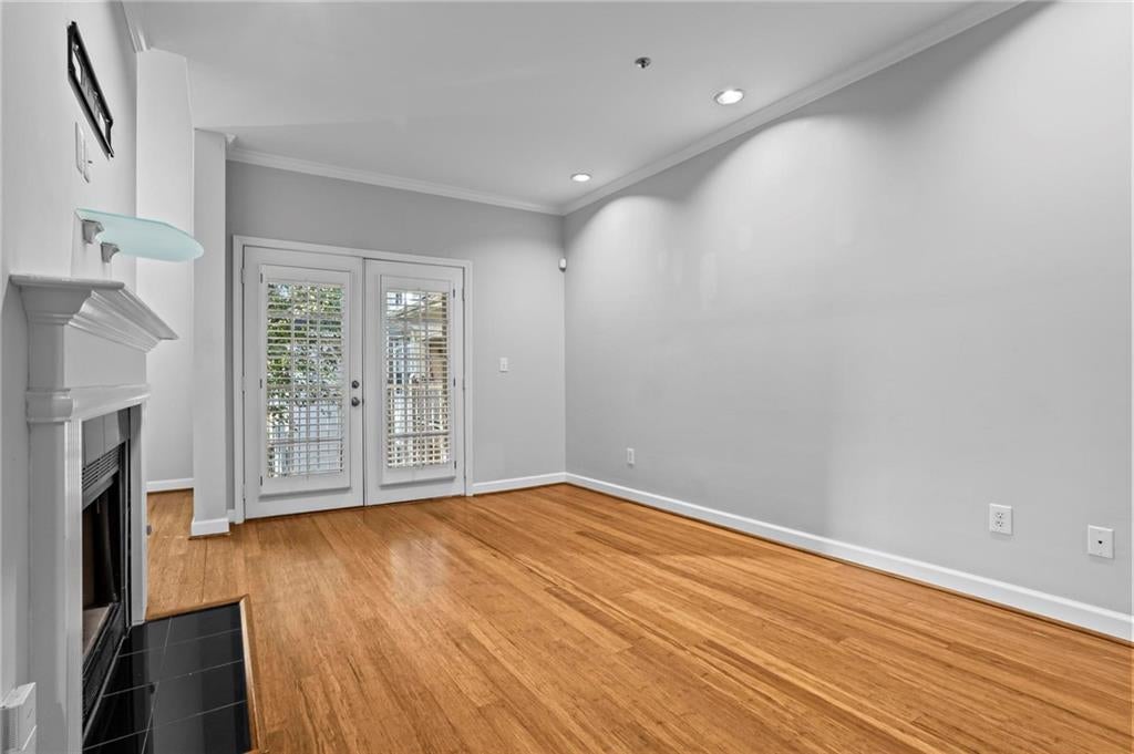 220 Renaissance Parkway NE 2322
