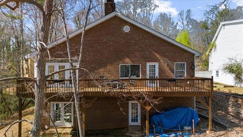 A home in Flowery Branch