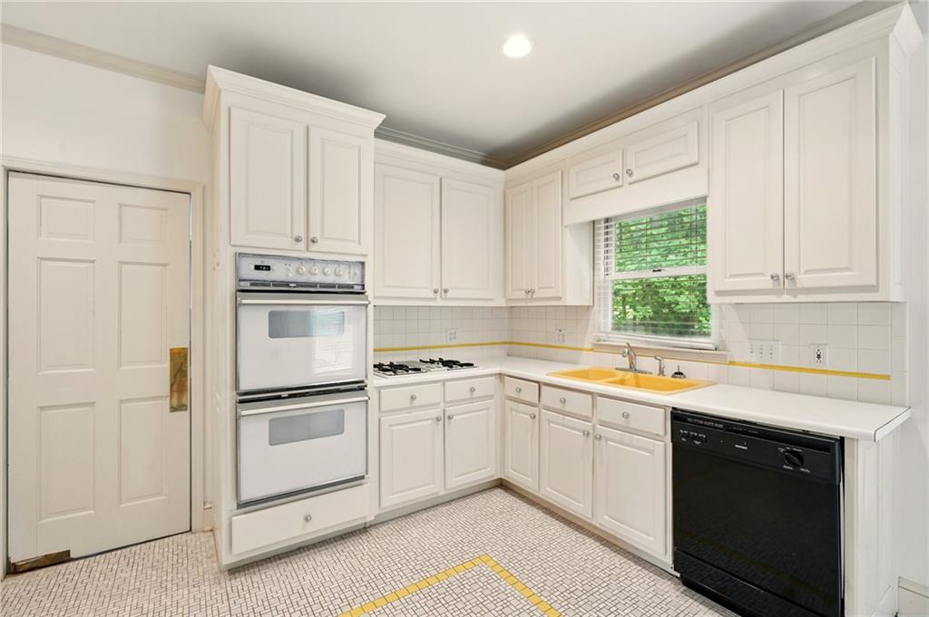 1256 Spring Park Drive, Atlanta, Georgia image 17