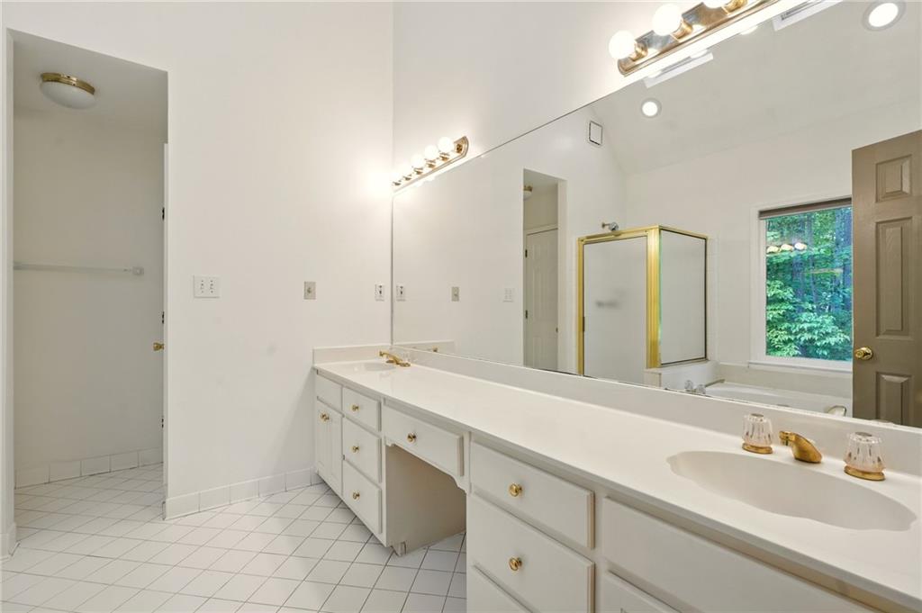 1256 Spring Park Drive, Atlanta, Georgia image 34