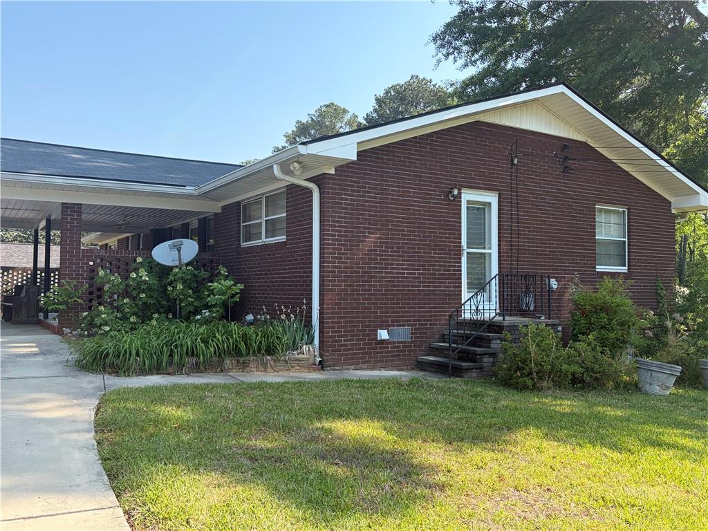 701 Oakcrest Drive