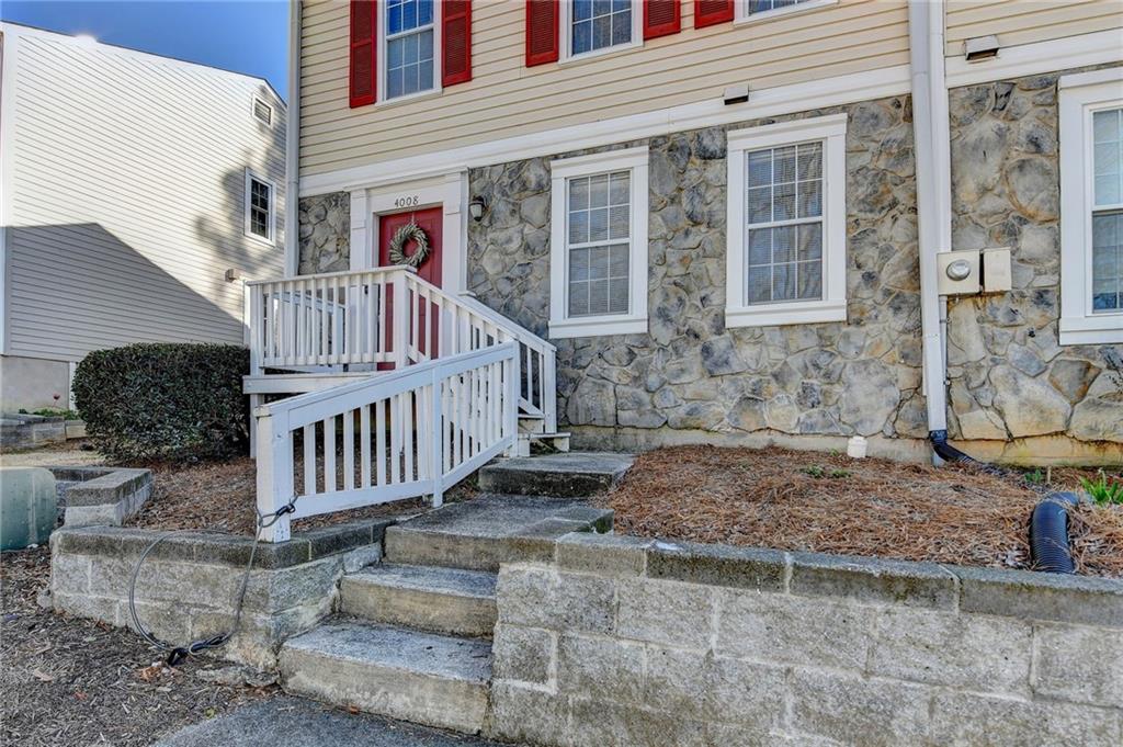 4008 Bayside Circle