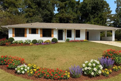 Homes For Sale - 4140 Weston Drive<br/> Cobb County, Powder Springs, GA 30127