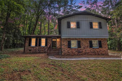 608 PAMELA Court Lawrenceville GA 30044