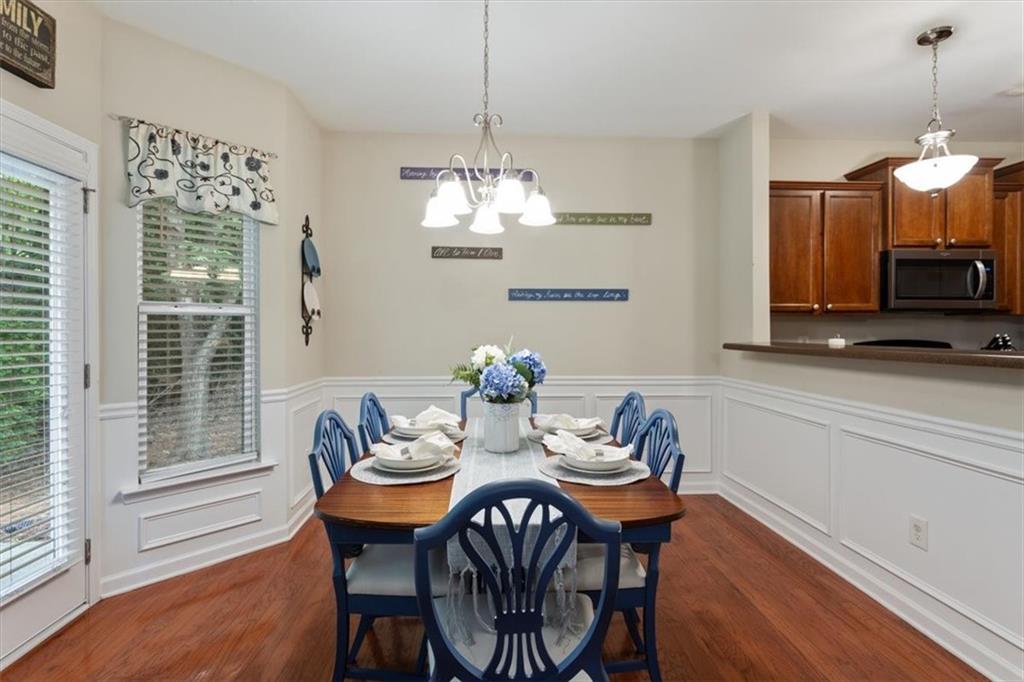 319 Oakview Way
