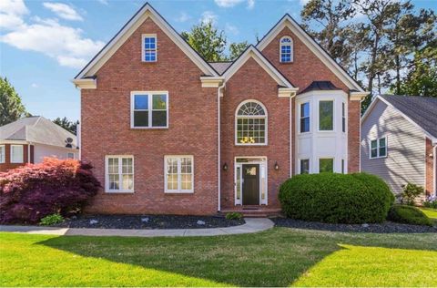 Homes For Sale - 4195 Longlake Drive<br/> Duluth, GA 30097