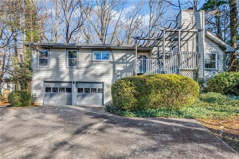 2894 Mcpherson Road NE Roswell GA 30075