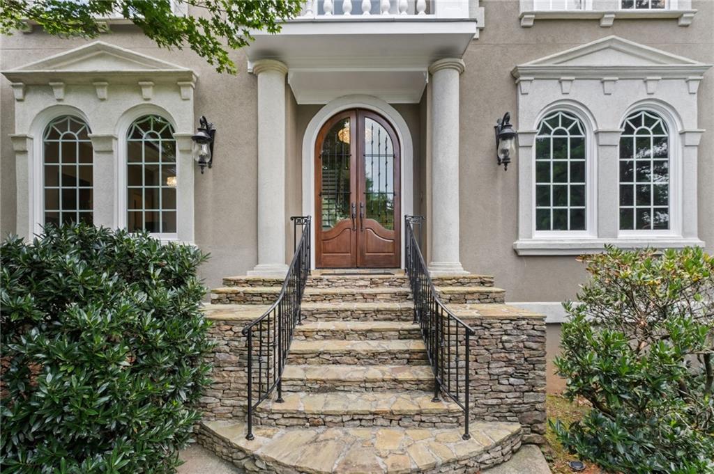 3915 Merriweather Woods