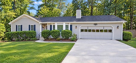 Homes For Sale - 6586 Deshon Circle<br/> Lithonia, GA 30058