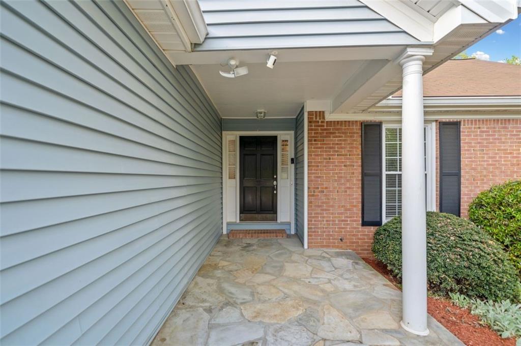 5265 Bentley Hall Drive, Alpharetta, Georgia image 5