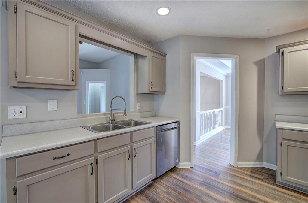 Roving Hills Estates - Residential