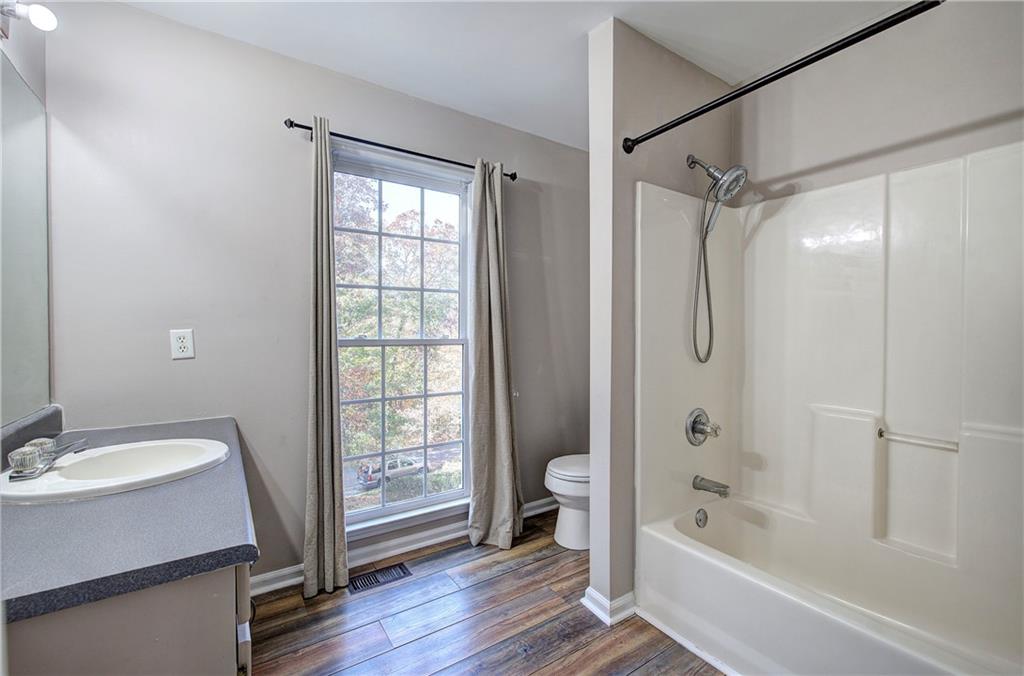 Roving Hills Estates - Residential