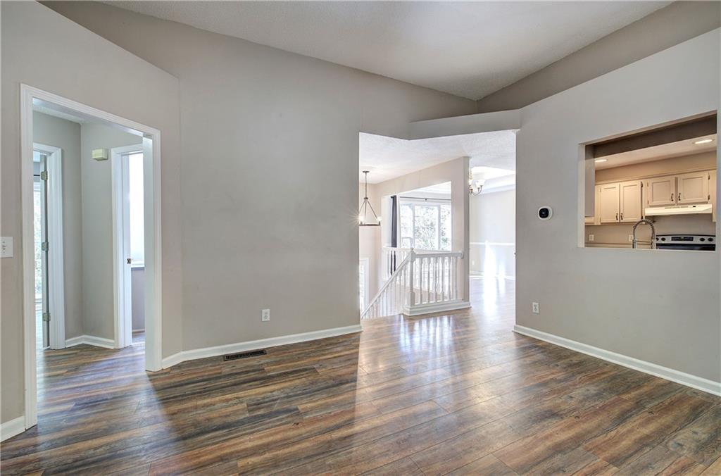 Roving Hills Estates - Residential