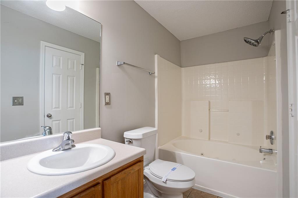 3721 Longview Drive, Douglasville, Georgia image 15