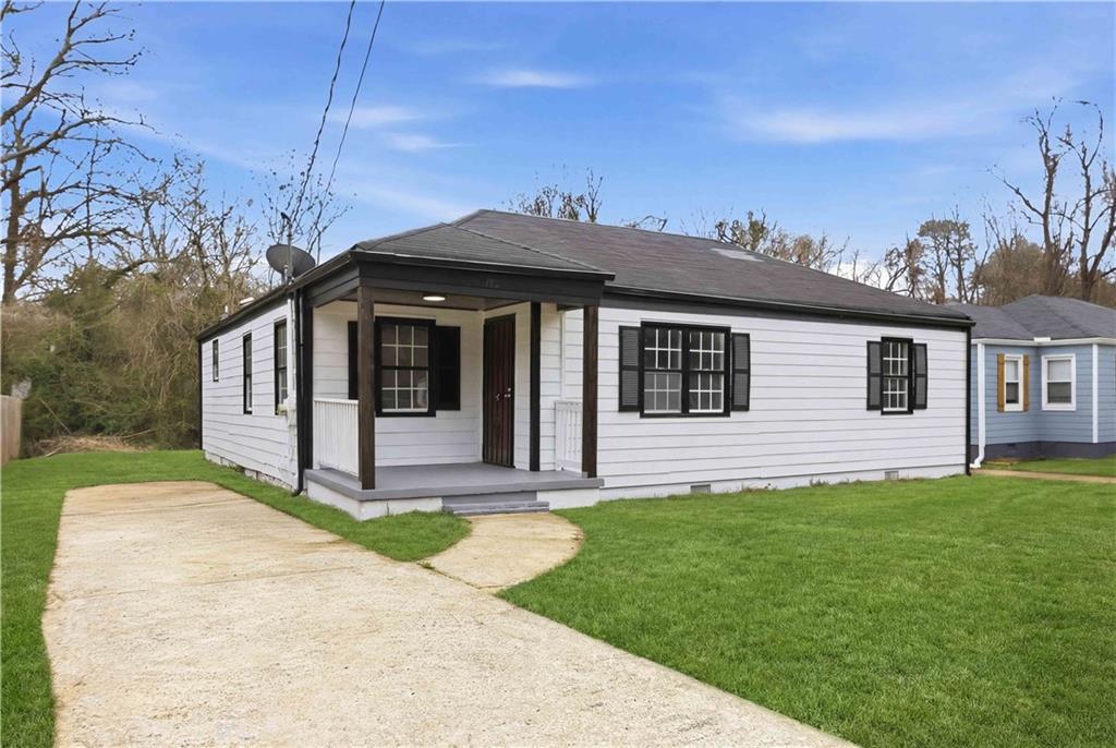 745 Lee Andrews Avenue SE