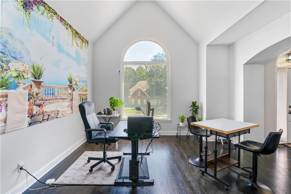 3327 Surveyor Court