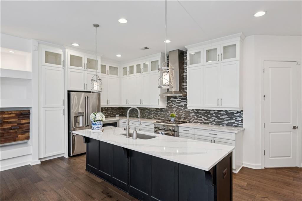 850 Canterbury Overlook