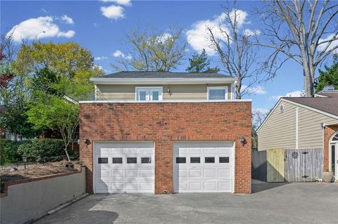 1814 Rockridge Place NE Atlanta GA 30324