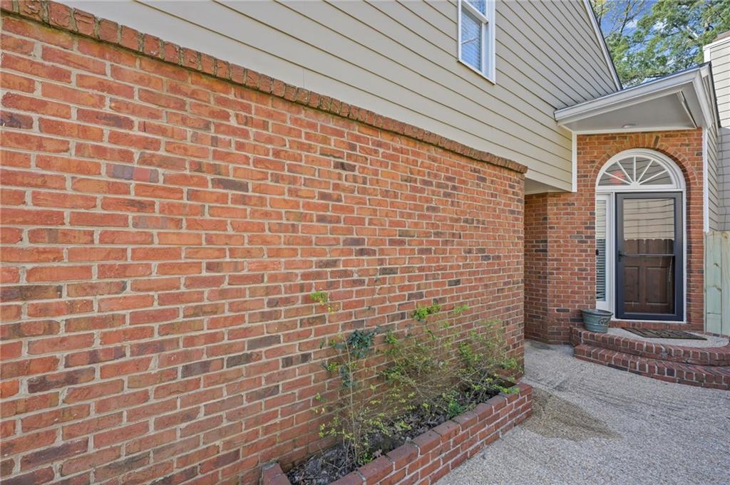 1814 Rockridge Place NE