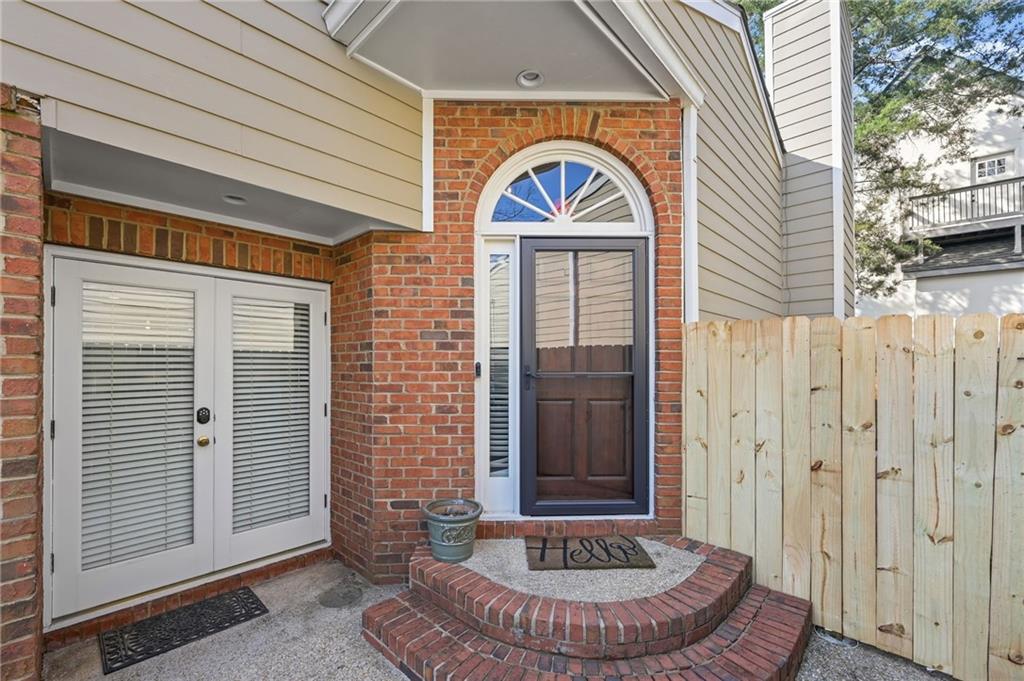 1814 Rockridge Place NE