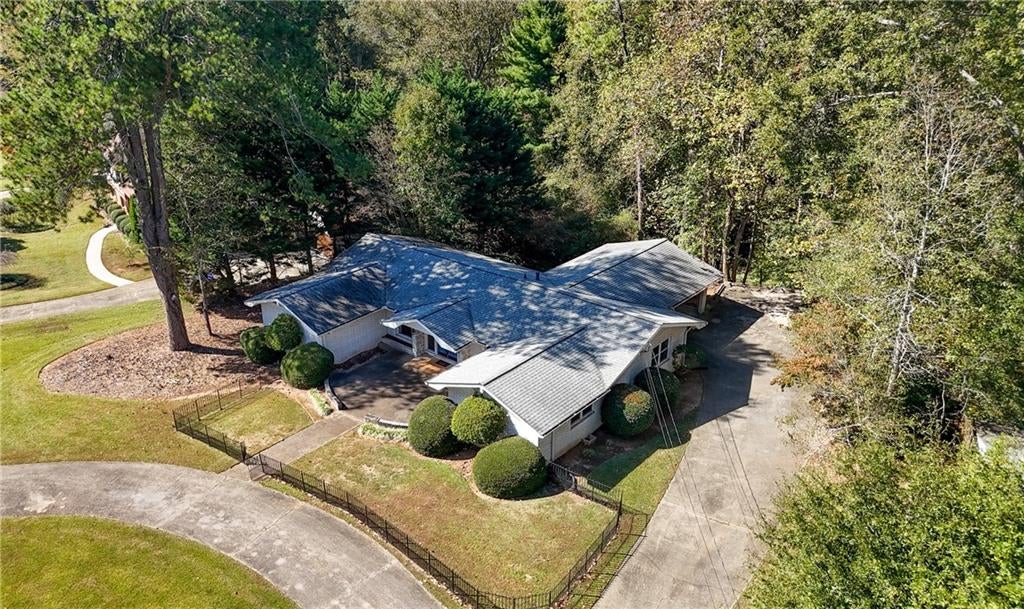 9810 La View Circle, Roswell, GA, 30075 9810 La View Circle