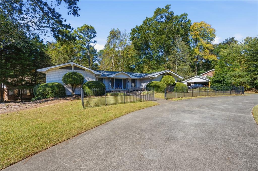 9810 La View Circle, Roswell, GA, 30075 9810 La View Circle