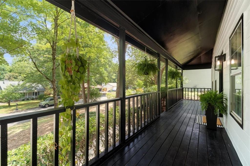 385 Roswell Farms Road
