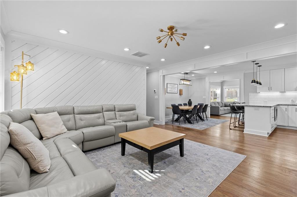 241 Mitchell Road NW